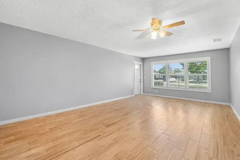 7376 W Oakridge Circle Lantana FL 33462