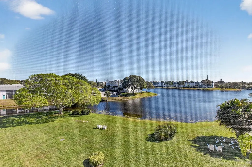 4110 Oakridge V Deerfield Beach FL 33442