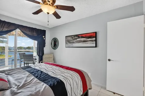 4110 Oakridge V Deerfield Beach FL 33442