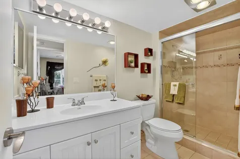 4110 Oakridge V Deerfield Beach FL 33442