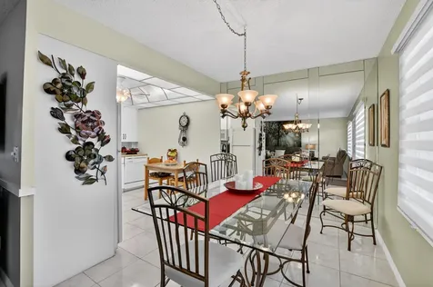 4110 Oakridge V Deerfield Beach FL 33442