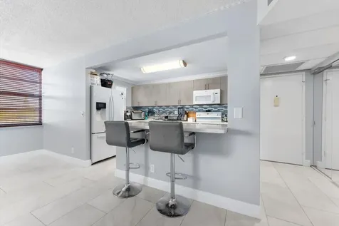 2751 Taft Street Hollywood FL 33020