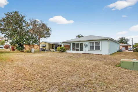 36 Ipanema Way Fort Pierce FL 34951
