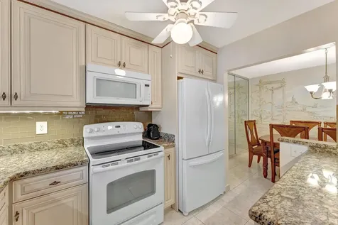 806 Se 7th Street Deerfield Beach FL 33441