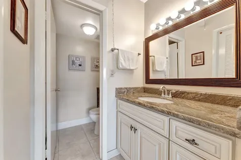 806 Se 7th Street Deerfield Beach FL 33441
