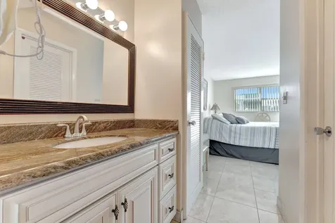 806 Se 7th Street Deerfield Beach FL 33441