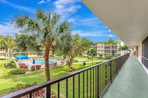 806 Se 7th Street Deerfield Beach FL 33441