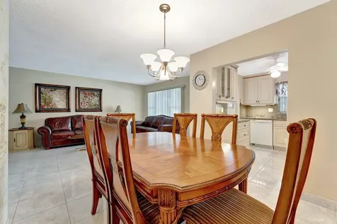 806 Se 7th Street Deerfield Beach FL 33441