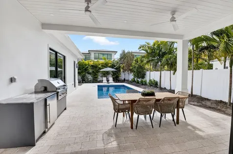 238 Ne 12th Street Delray Beach FL 33444