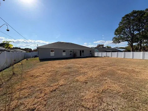 2143 Se Trillo Street Port Saint Lucie FL 34952