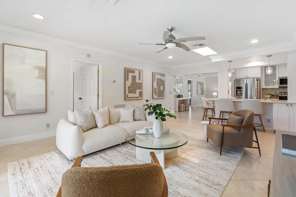 1041 Sw 7th Street Boca Raton FL 33486