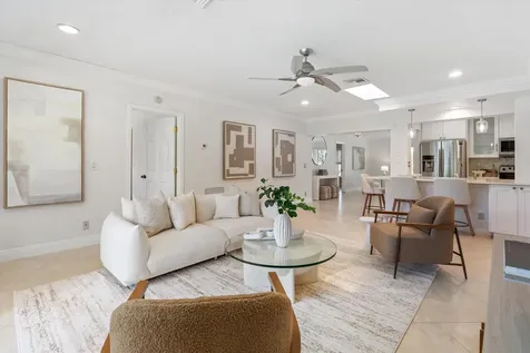 1041 Sw 7th Street Boca Raton FL 33486