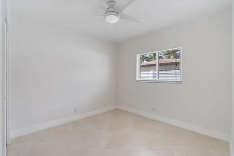 1041 Sw 7th Street Boca Raton FL 33486