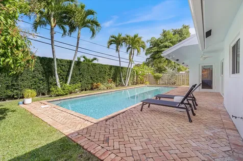 1041 Sw 7th Street Boca Raton FL 33486