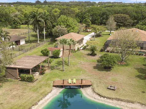 10735 Lantana Road Lake Worth FL 33449