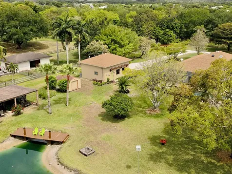 10735 Lantana Road Lake Worth FL 33449