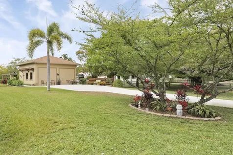 10735 Lantana Road Lake Worth FL 33449