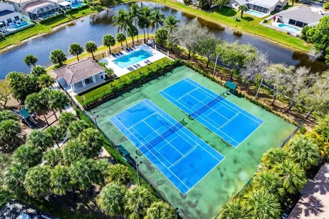 1123 Canoe Point Delray Beach FL 33444