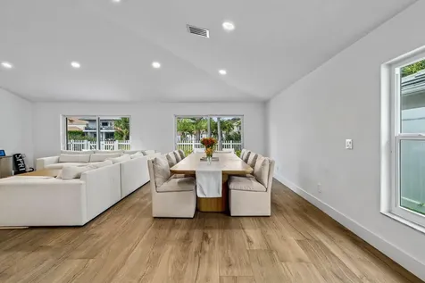 1123 Canoe Point Delray Beach FL 33444