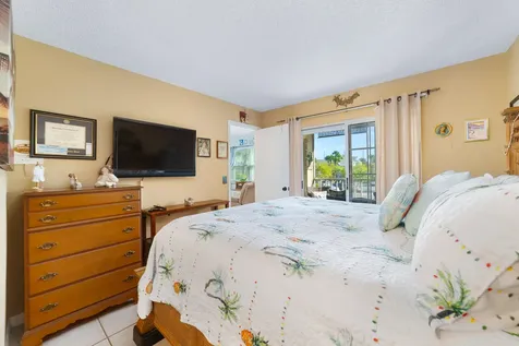 1627 Se Green Acres Circle Port Saint Lucie FL 34952
