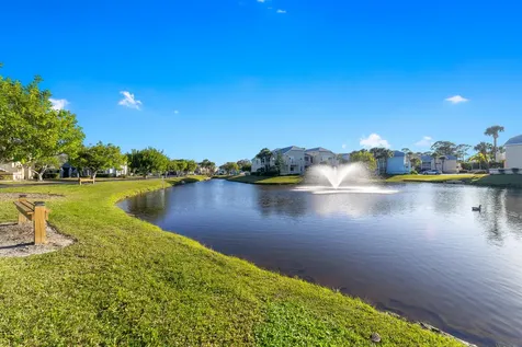 1627 Se Green Acres Circle Port Saint Lucie FL 34952