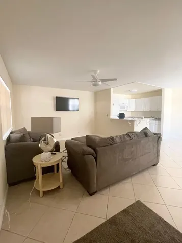314 Saxony G Delray Beach FL 33446