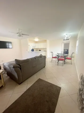 314 Saxony G Delray Beach FL 33446