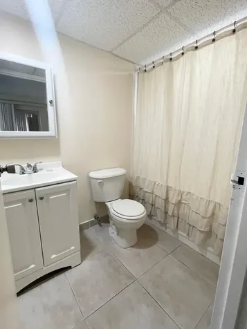 314 Saxony G Delray Beach FL 33446