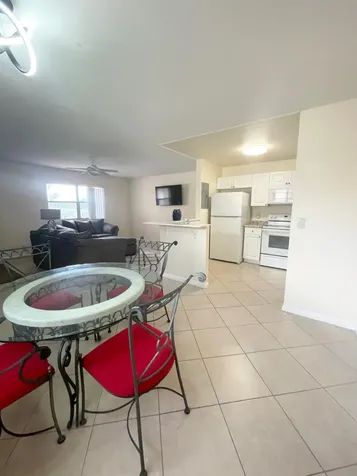 314 Saxony G Delray Beach FL 33446