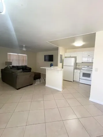 314 Saxony G Delray Beach FL 33446