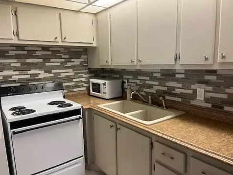 300 Windsor West Palm Beach FL 33417