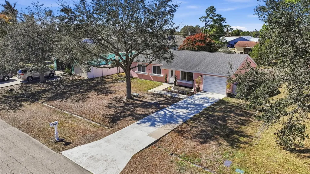 1802 Se Carvalho Street Port Saint Lucie FL 34983