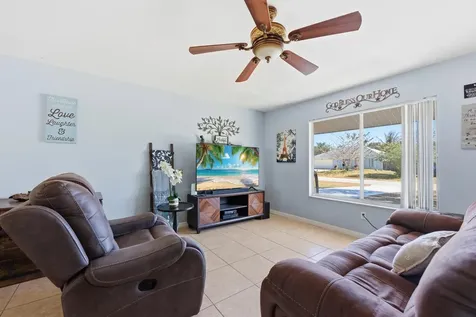 1802 Se Carvalho Street Port Saint Lucie FL 34983
