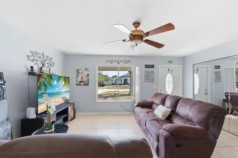 1802 Se Carvalho Street Port Saint Lucie FL 34983