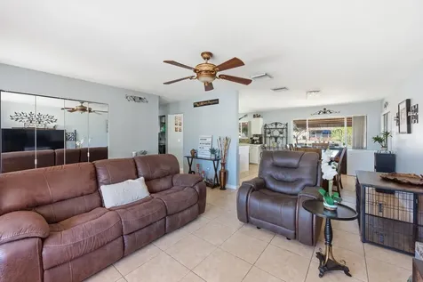 1802 Se Carvalho Street Port Saint Lucie FL 34983