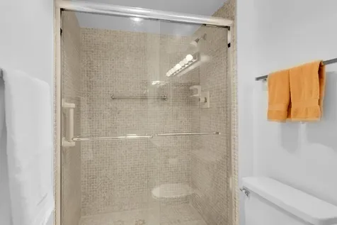 250 Richmond F Deerfield Beach FL 33442