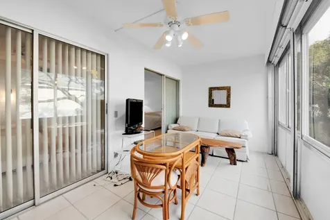 250 Richmond F Deerfield Beach FL 33442