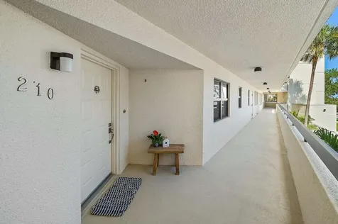 19800 S Sandpointe Bay Drive Tequesta FL 33469