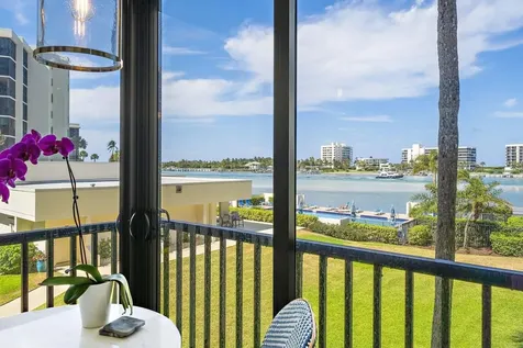 19800 S Sandpointe Bay Drive Tequesta FL 33469