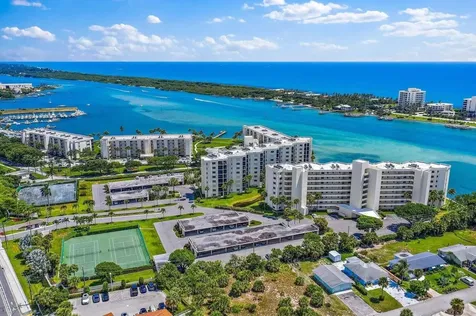19800 S Sandpointe Bay Drive Tequesta FL 33469