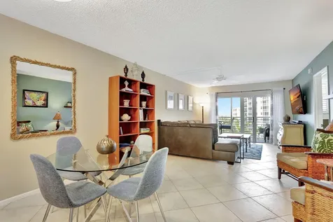 2731 Ne 14th Street Causeway Pompano Beach FL 33062