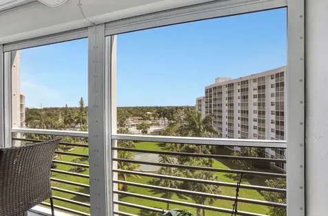 2731 Ne 14th Street Causeway Pompano Beach FL 33062