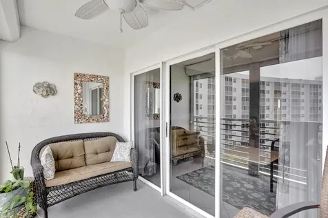 2731 Ne 14th Street Causeway Pompano Beach FL 33062