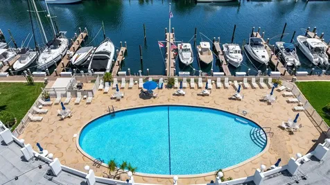 2731 NE 14th Street Causeway Pompano Beach FL 33062