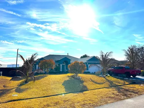 4239 Sw Callicoe Street Port Saint Lucie FL 34983