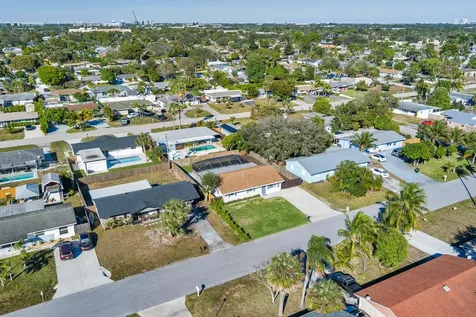 4305 Birdwood Street Palm Beach Gardens FL 33410