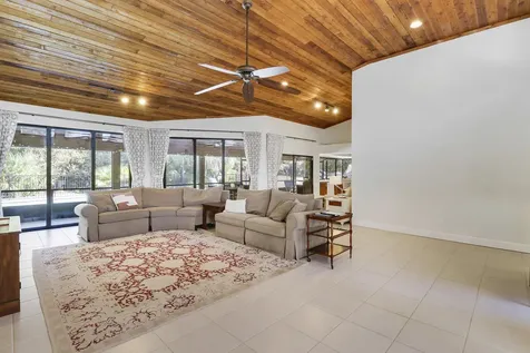 899 Ne Juniper Place Jensen Beach FL 34957
