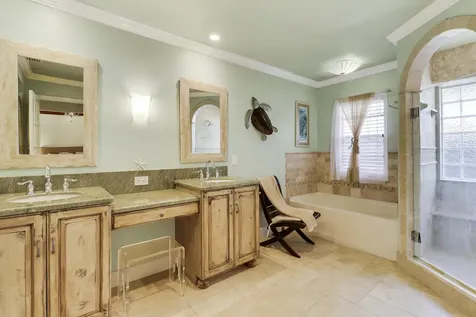 899 Ne Juniper Place Jensen Beach FL 34957