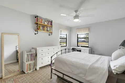 899 Ne Juniper Place Jensen Beach FL 34957