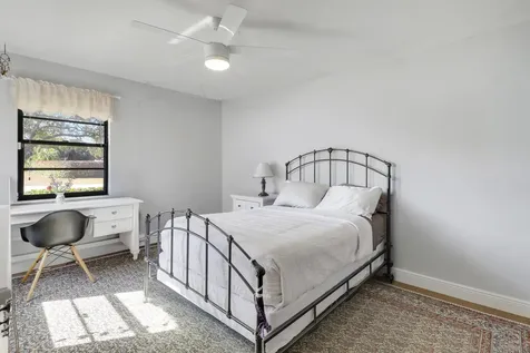 899 Ne Juniper Place Jensen Beach FL 34957